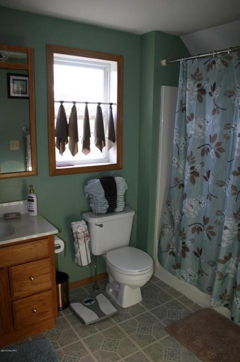 840 E Michigan, Marshall, MI 49068 photo 33