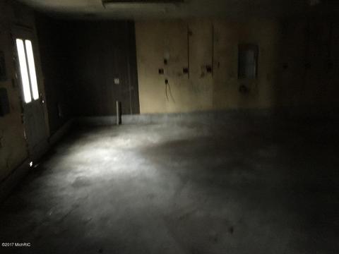 6184 Belding Rd, Belding, MI 48809 photo 9