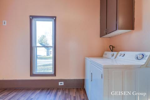 703 Harrison St, Belding, MI 48809 photo 12
