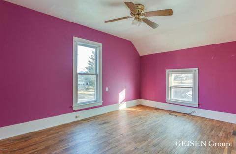 703 Harrison St, Belding, MI 48809 photo 9