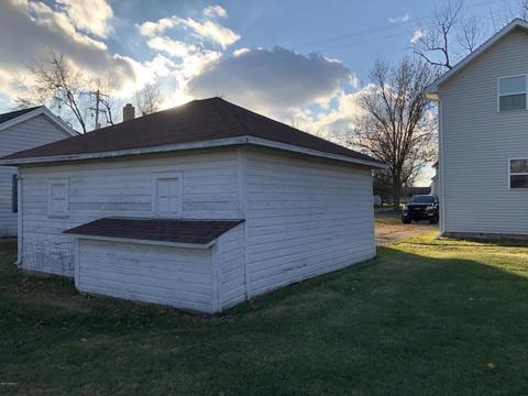 658 N Main, Fowler, MI 48835 photo 9