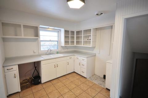 315 E Glenguile St, Parchment, MI 49004 photo 10