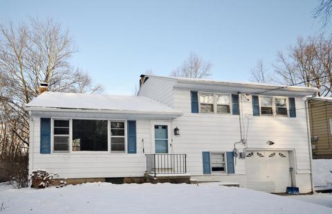 315 E Glenguile St, Parchment, MI 49004 photo 1