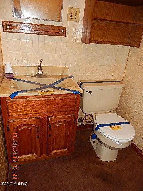 2543 E 82nd St, Newaygo, MI 49337 photo 8