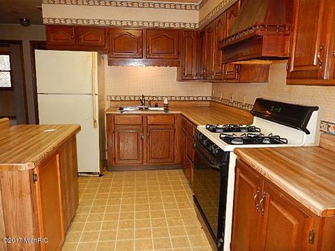 2543 E 82nd St, Newaygo, MI 49337 photo 4