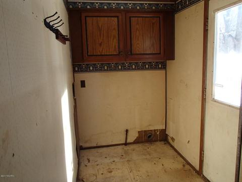406 E North St, Tekonsha, MI 49092 photo 8
