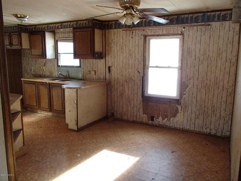 406 E North St, Tekonsha, MI 49092 photo 6