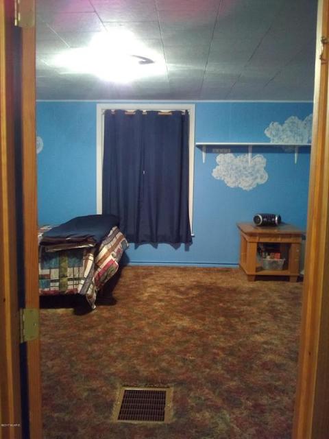 330 S 2nd St, Edmore, MI 48829 photo 11