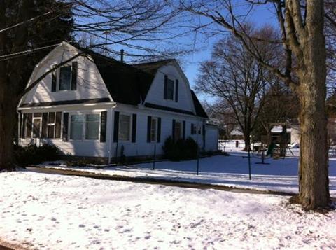 330 S 2nd St, Edmore, MI 48829 photo 1