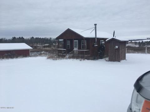 7051 40th Ave, Sears, MI 49679 photo 1