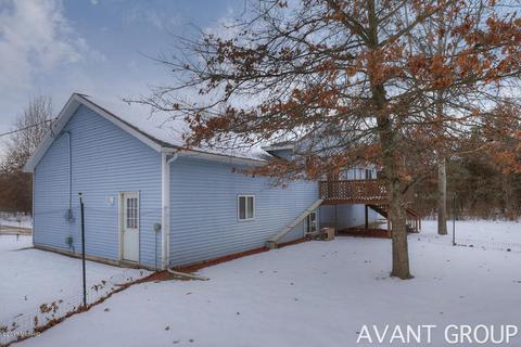 1885 Draper Dr, Stanton, MI 48888 photo 25