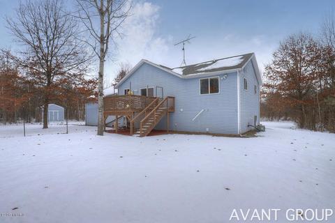 1885 Draper Dr, Stanton, MI 48888 photo 27