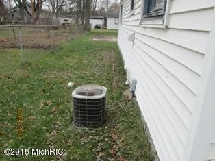 701 11th St, Three Rivers, MI 49093 photo 9