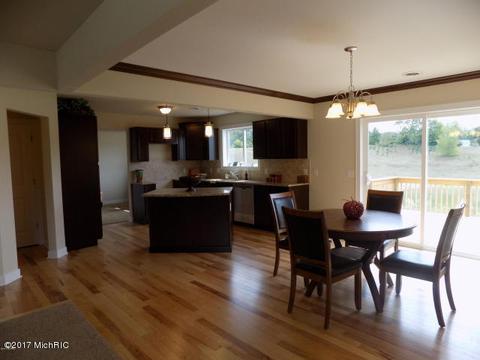 920 High St, Lowell, MI 49331 photo 10