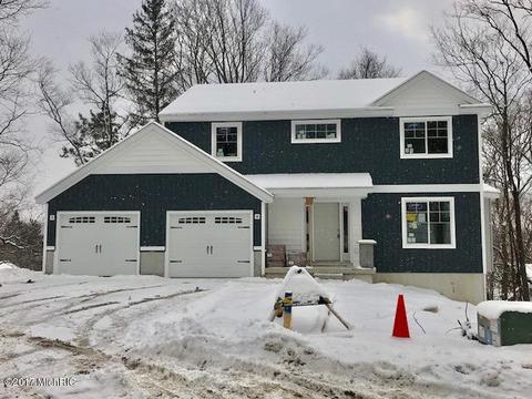 920 High St, Lowell, MI 49331 photo 1
