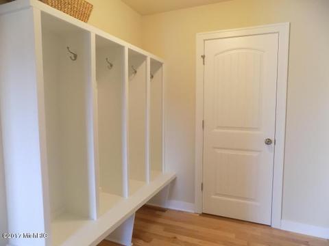 920 High St, Lowell, MI 49331 photo 13