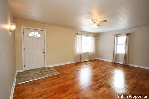 1025 Alderman St, Belding, MI 48809 photo 4