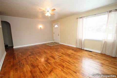 1025 Alderman St, Belding, MI 48809 photo 5