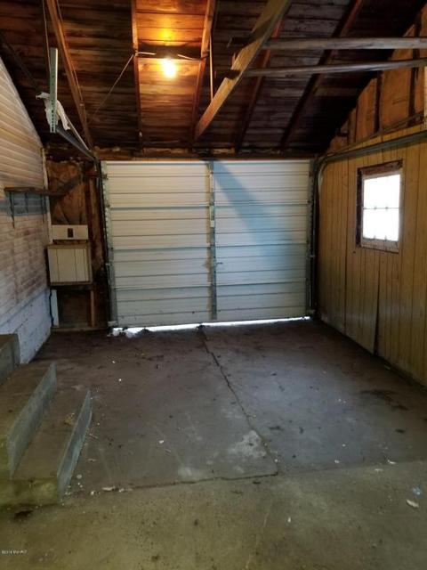 611 Water St, Cassopolis, MI 49031 photo 24
