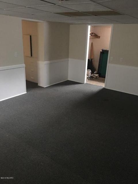 915 Bennett St, Jackson, MI 49202 photo 11