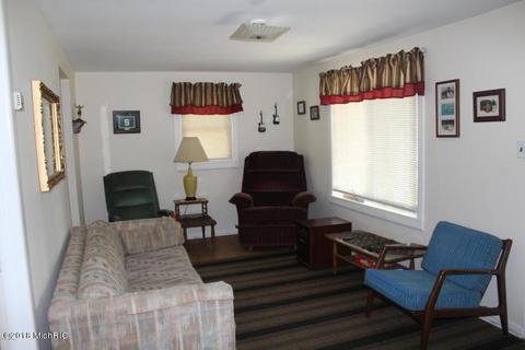 906 Woodruff, Stanton, MI 48888 photo 9