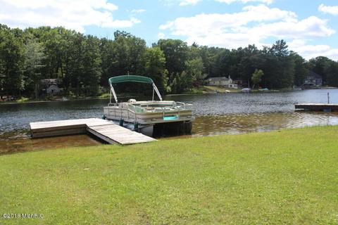 906 Woodruff, Stanton, MI 48888 photo 15