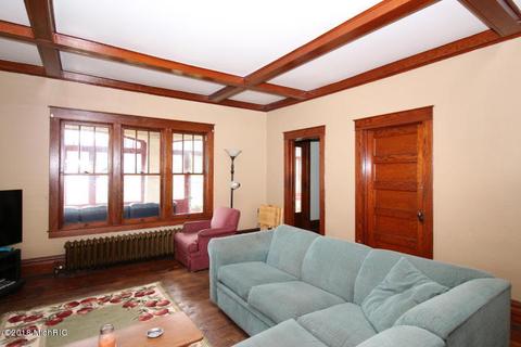 228 3rd St, Morley, MI 49336 photo 6