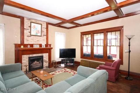 228 3rd St, Morley, MI 49336 photo 5