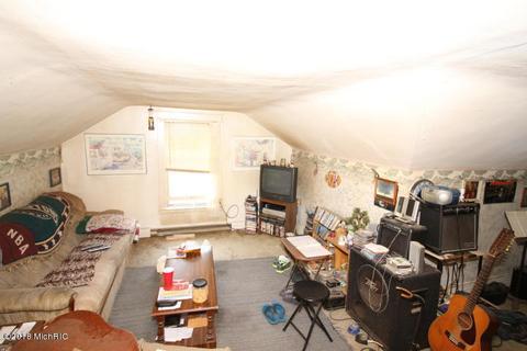 228 3rd St, Morley, MI 49336 photo 29