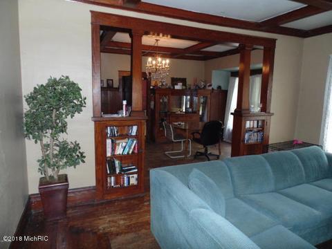 228 3rd St, Morley, MI 49336 photo 4