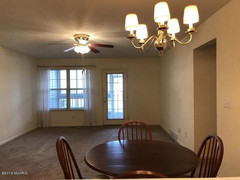 352 Boyer Ct, Marshall, MI 49068 photo 6