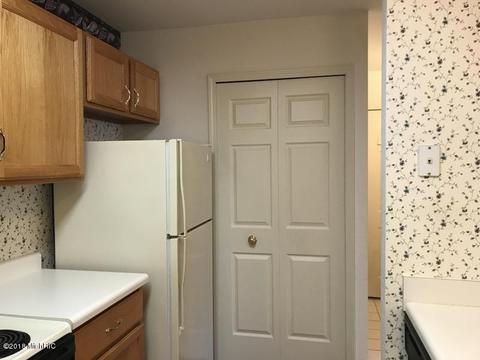 352 Boyer Ct, Marshall, MI 49068 photo 5
