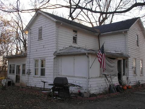 160 Birch St, Constantine, MI 49042 photo 2