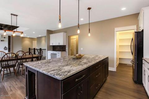 3237 Box Elder Dr, Jenison, MI 49428 photo 7