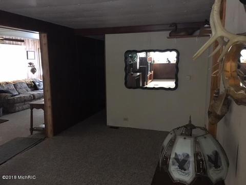 653 Jenny Cir, Baldwin, MI 49304 photo 8