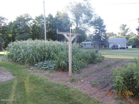 102 Wright Rd, Quincy, MI 49082 photo 17