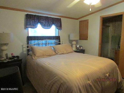 102 Wright Rd, Quincy, MI 49082 photo 25