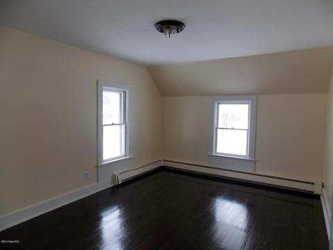 204 S Second St, Edmore, MI 48829 photo 21