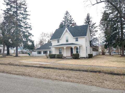 204 S Second St, Edmore, MI 48829 photo 1