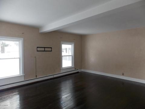 204 S Second St, Edmore, MI 48829 photo 18