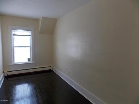 204 S Second St, Edmore, MI 48829 photo 20