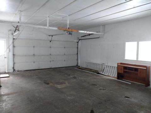 204 S Second St, Edmore, MI 48829 photo 10
