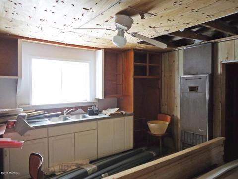 3237 N Hamilton, Branch, MI 49402 photo 7