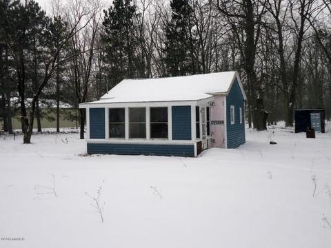 3237 N Hamilton, Branch, MI 49402 photo 4