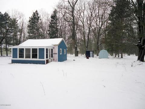 3237 N Hamilton, Branch, MI 49402 photo 5