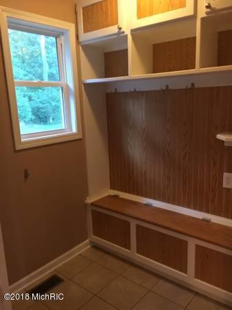 2064 Arbor Mdws, Dewitt, MI 48820 photo 9