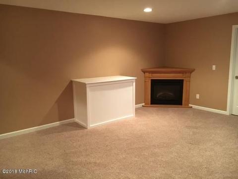 2064 Arbor Mdws, Dewitt, MI 48820 photo 10