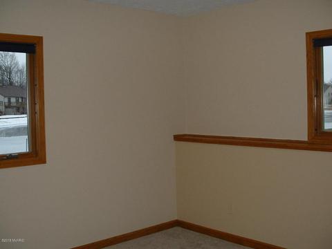 1484 Springbrook Dr, Jenison, MI 49428 photo 22