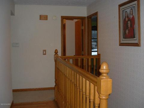 1484 Springbrook Dr, Jenison, MI 49428 photo 16