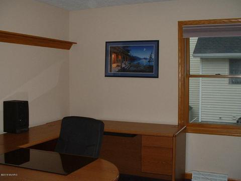 1484 Springbrook Dr, Jenison, MI 49428 photo 15